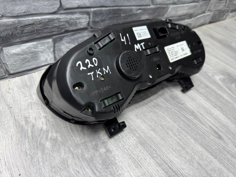 Панель приборов, 1600 рублей, Москва