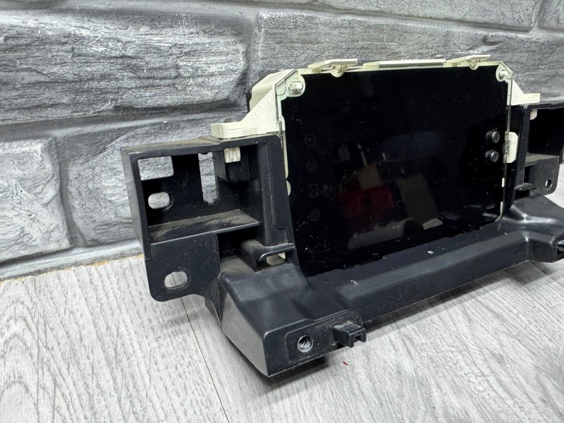 Дисплей информационный, 1000 рублей, Москва