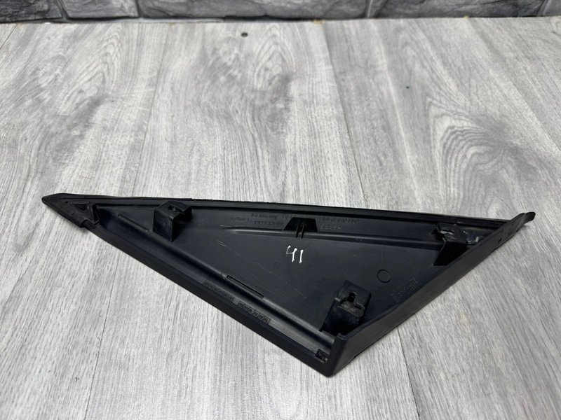 Накладка крыла, 500 рублей, Москва