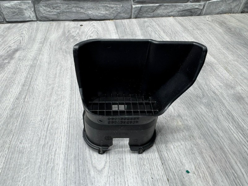 Воздухозаборник, 1000 рублей, Москва