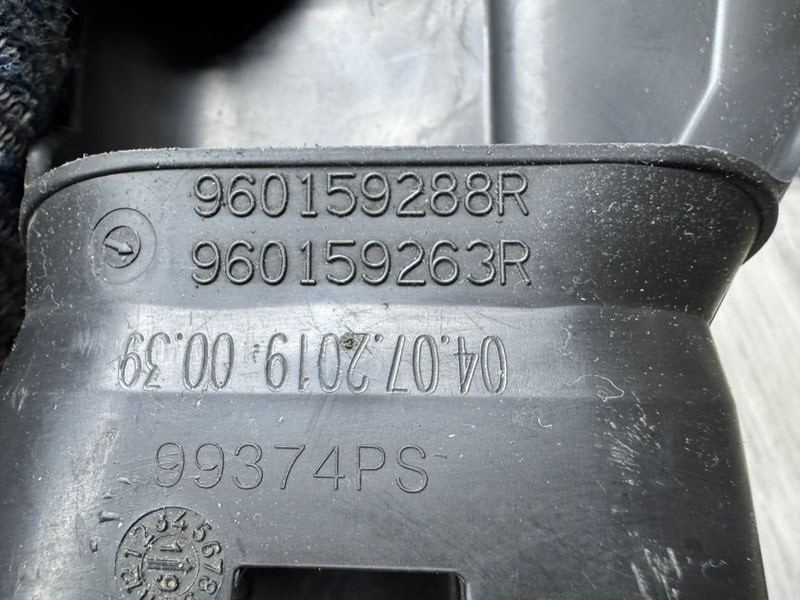 Воздухозаборник, 1000 рублей, Москва