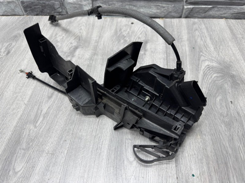 Замок двери передней правой, 1500 рублей, Москва