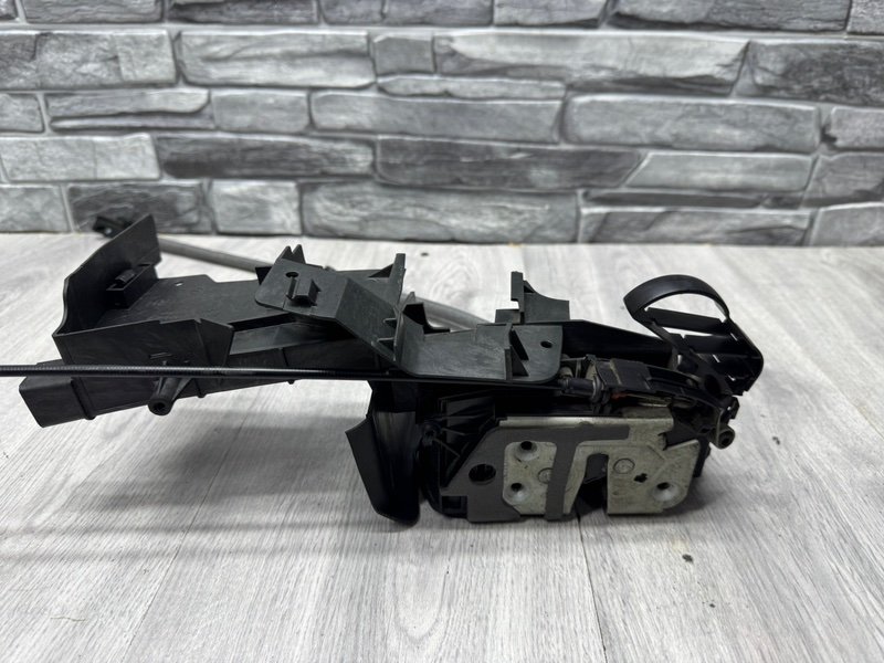 Замок двери передней правой, 1500 рублей, Москва