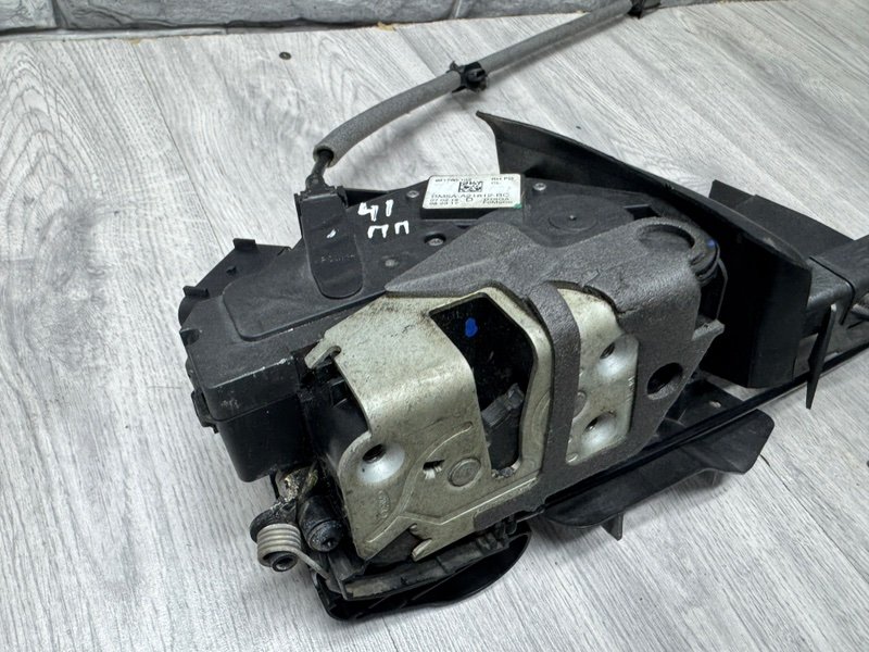 Замок двери передней правой, 1500 рублей, Москва