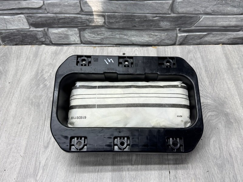 Подушка безопасности в торпедо, 3000 рублей, Москва