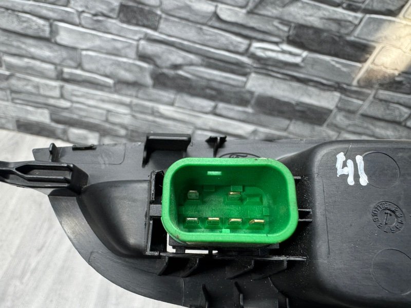 Кнопка стеклоподъемника, 950 рублей, Москва