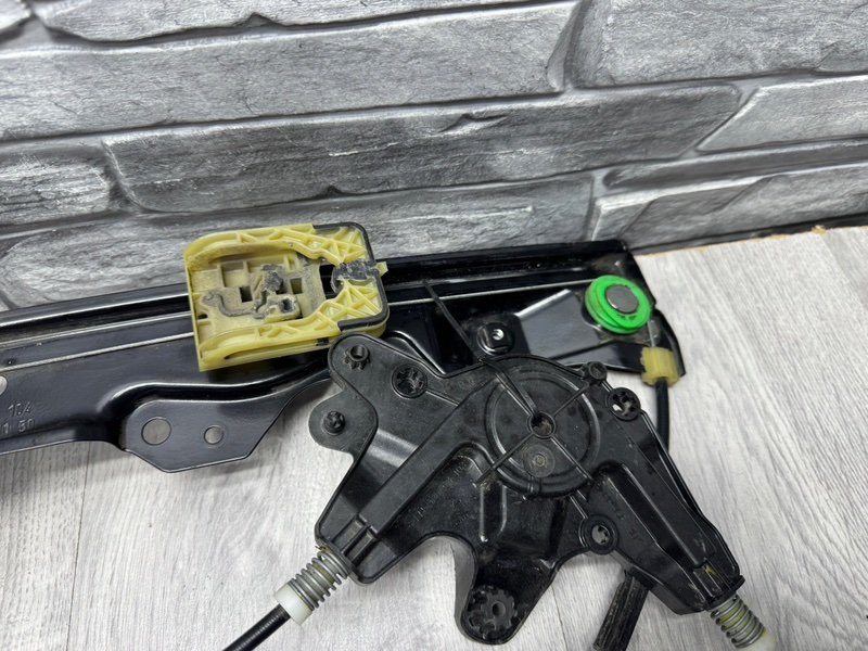 Стеклоподъемник передний, 1500 рублей, Москва