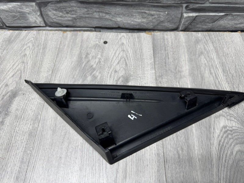 Накладка крыла, 500 рублей, Москва