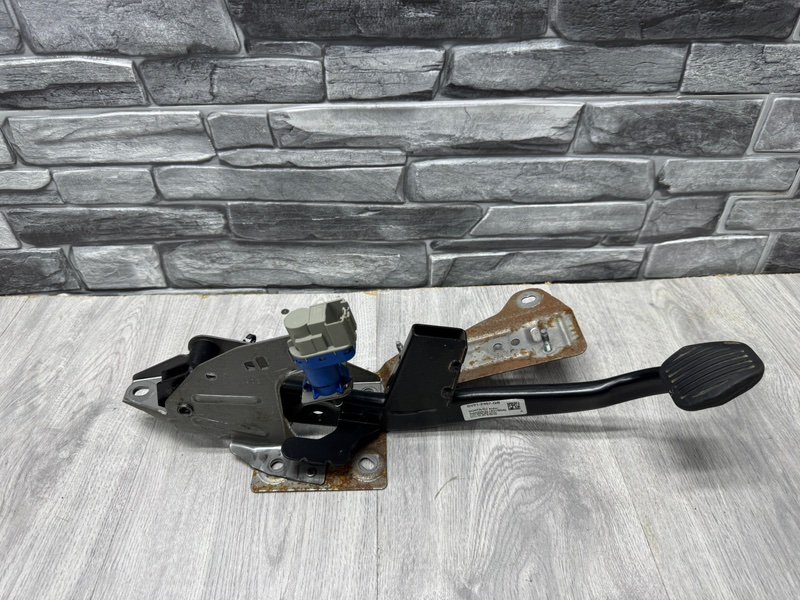 Педаль тормоза, 1500 рублей, Москва