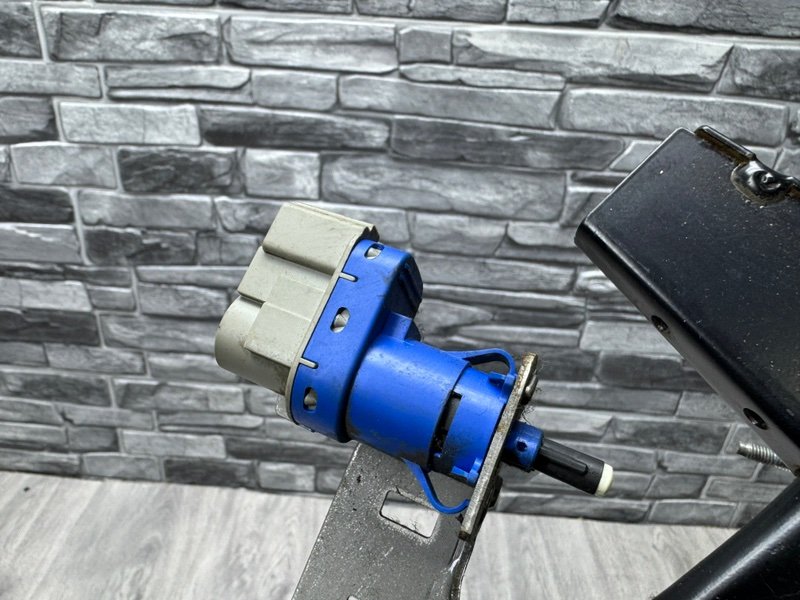 Педаль тормоза, 1500 рублей, Москва