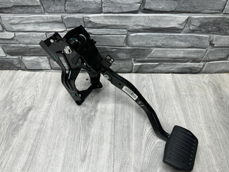 Педаль тормоза, 1500 рублей, Москва