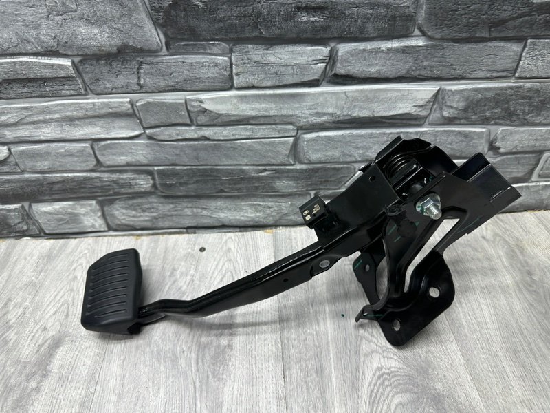 Педаль тормоза, 1500 рублей, Москва