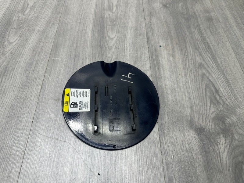 Лючок топливного бака, 1000 рублей, Москва