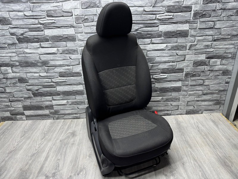 Сиденье переднее правое, 5000 рублей, Москва