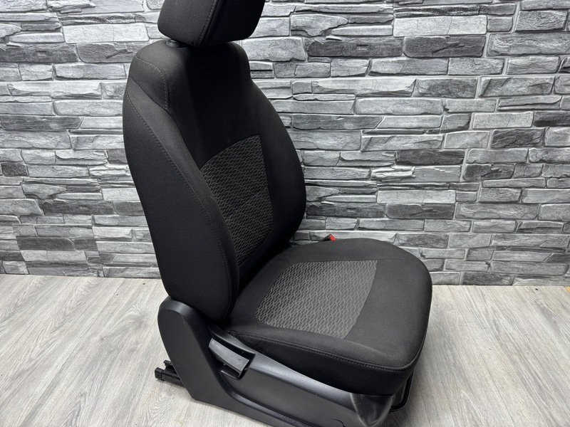 Сиденье переднее правое, 5000 рублей, Москва