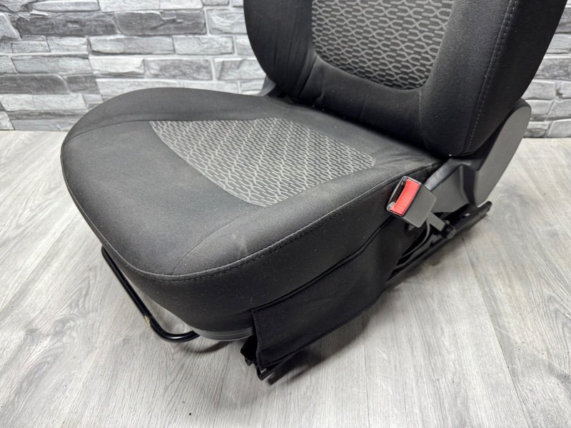 Сиденье переднее правое, 5000 рублей, Москва