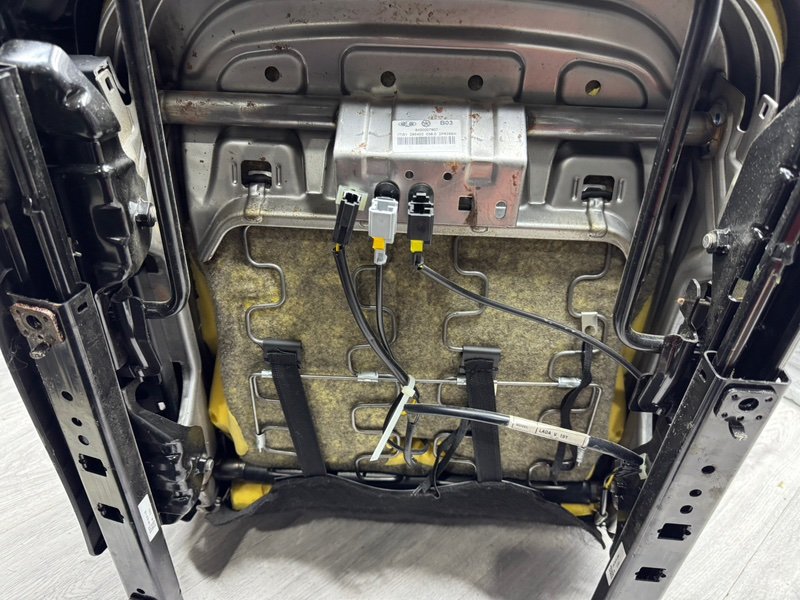 Сиденье переднее правое, 5000 рублей, Москва