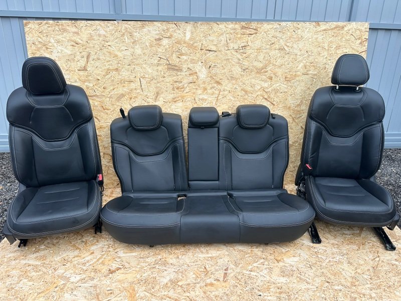 Сиденья комплект, 80000 рублей, Москва