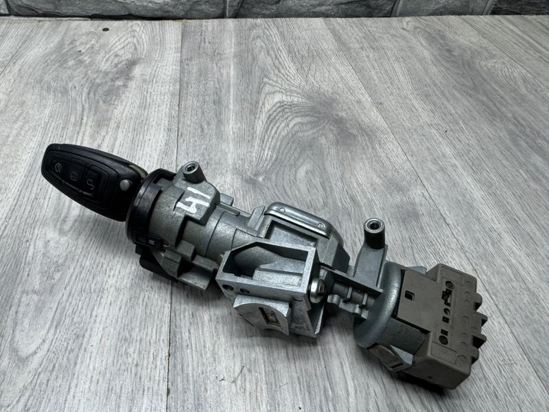 Замок зажигания, 2000 рублей, Москва