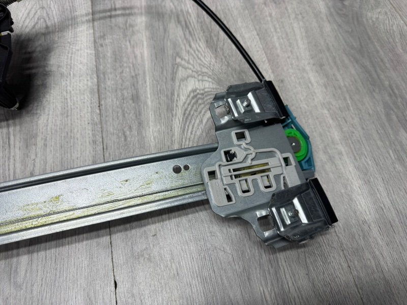 Стеклоподъемник задний, 1500 рублей, Москва