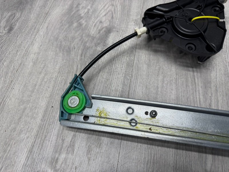 Стеклоподъемник задний, 1500 рублей, Москва