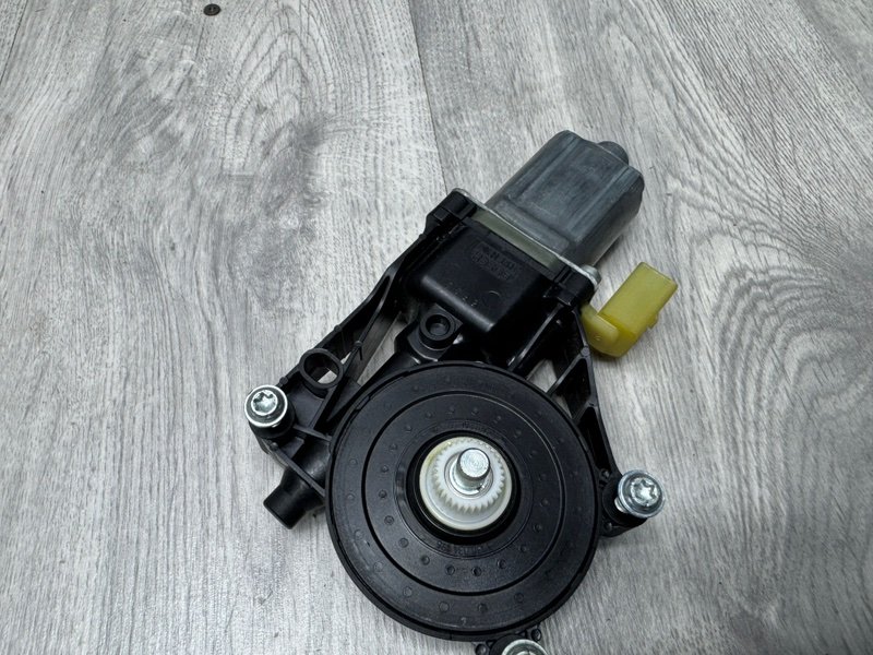 Моторчик стеклоподъемника, 2000 рублей, Москва