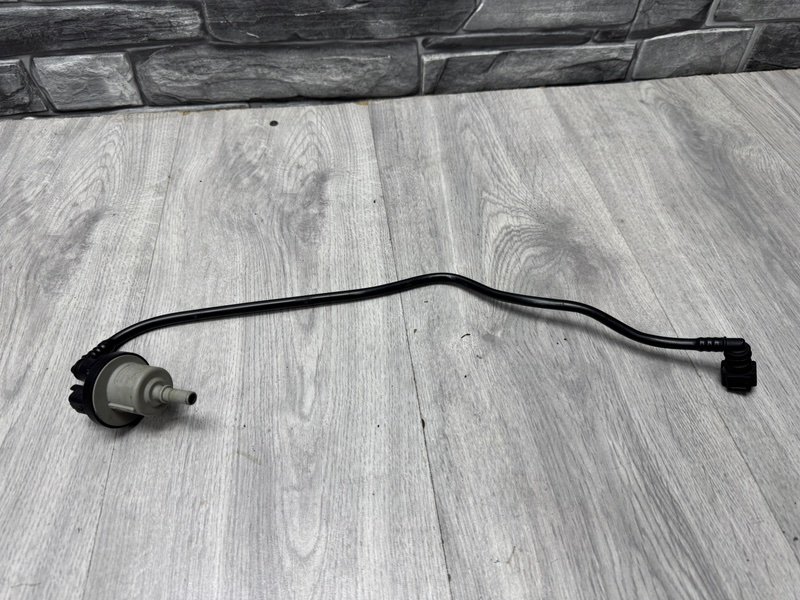 Клапан вентиляции топливного бака, 1000 рублей, Москва