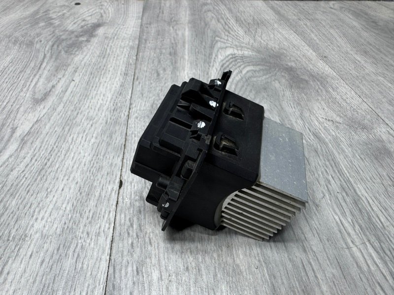 Резистор отопителя, 1000 рублей, Москва