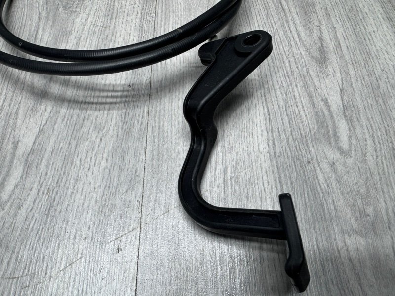 Трос замка капота, 800 рублей, Москва