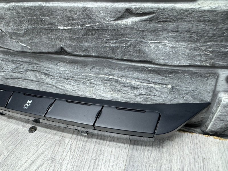 Кнопка центрального замка, 1000 рублей, Москва