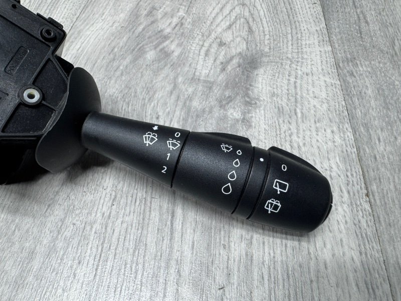 Переключатель стеклоочистителей, Москва