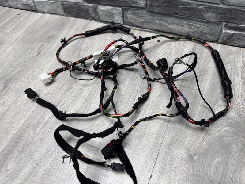 Проводка багажника, 2000 рублей, Москва