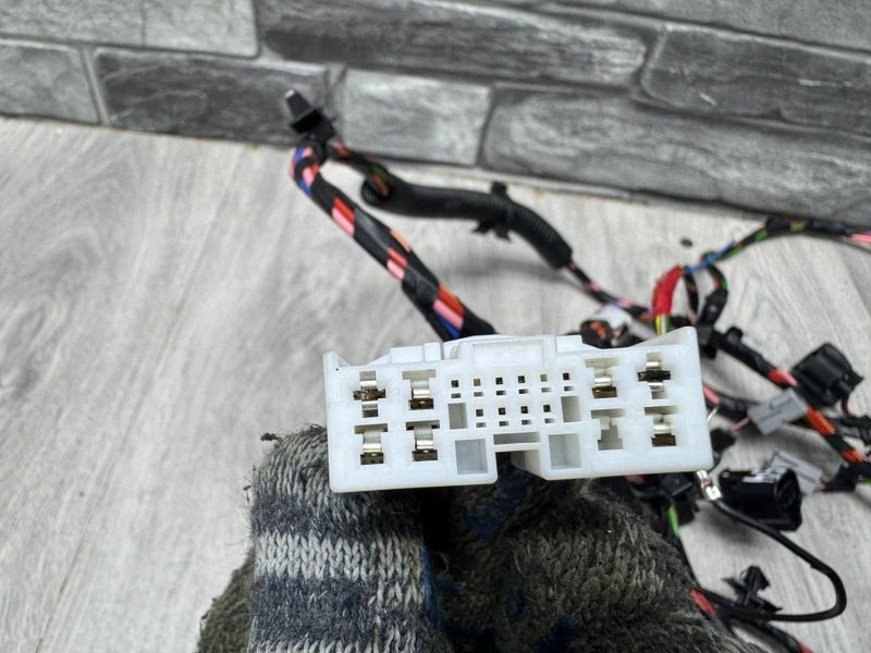 Проводка багажника, 2000 рублей, Москва