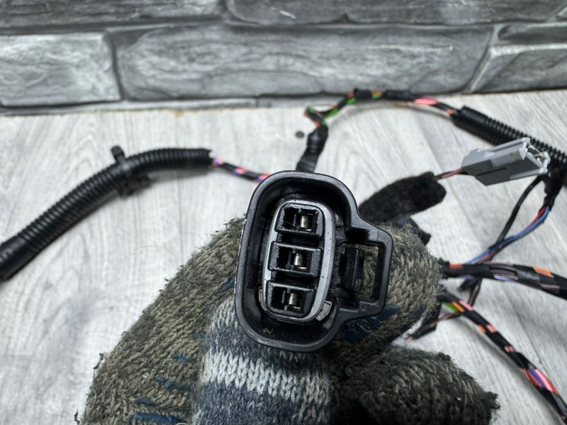 Проводка багажника, 2000 рублей, Москва