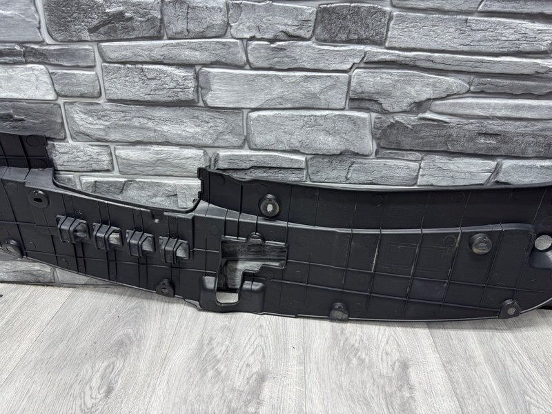 Кожух замка капота, 2500 рублей, Москва