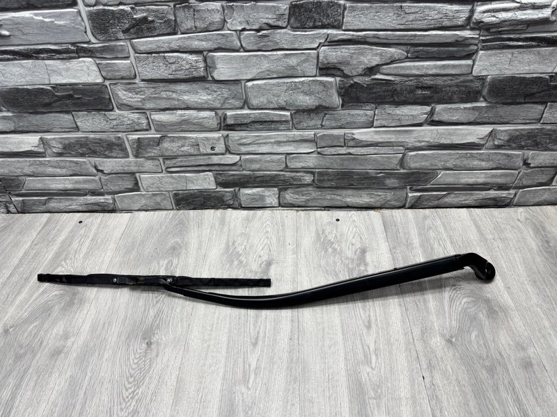 Поводок стеклоочистителя передний, 2500 рублей, Москва