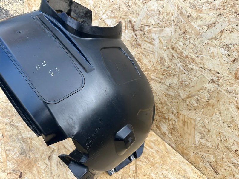 Подкрылок, 3000 рублей, Москва