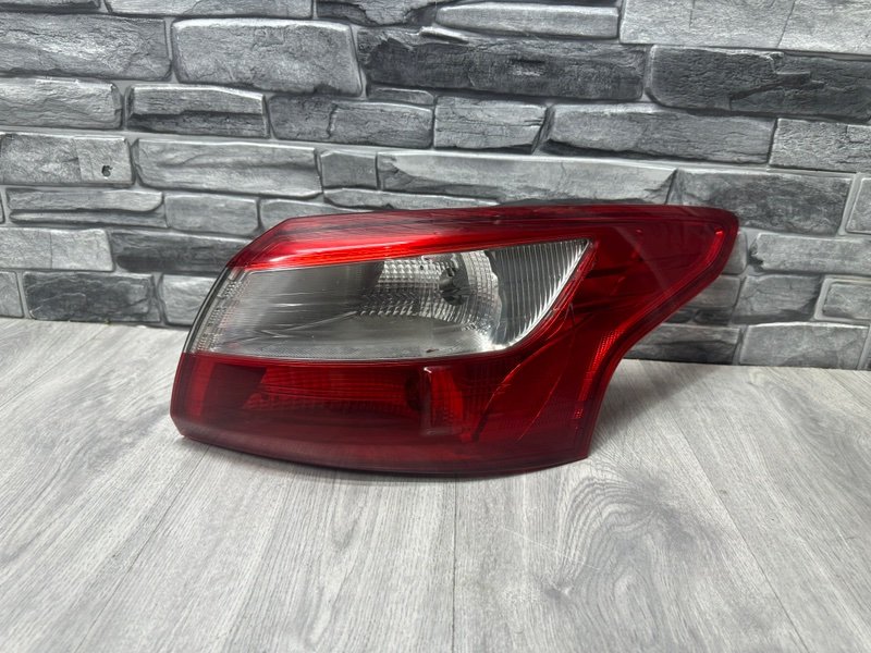 Фонарь задний правый, 2500 рублей, Москва