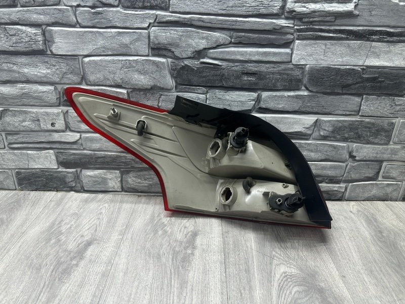 Фонарь задний правый, 2500 рублей, Москва