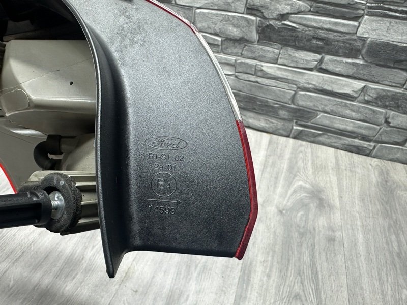 Фонарь задний правый, 2500 рублей, Москва