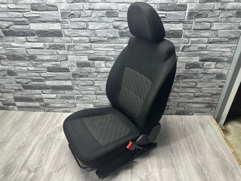 Сиденье переднее правое, 5000 рублей, Москва