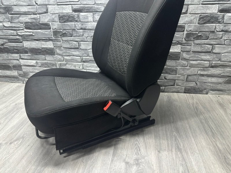 Сиденье переднее правое, 5000 рублей, Москва