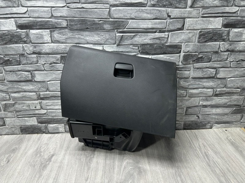 Бардачок, 1000 рублей, Москва