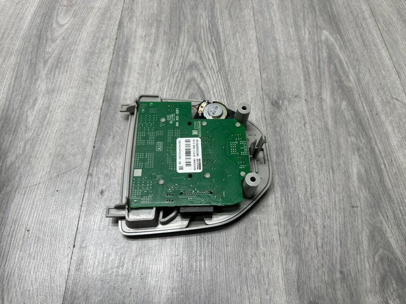 Плафон салонный, 1550 рублей, Москва