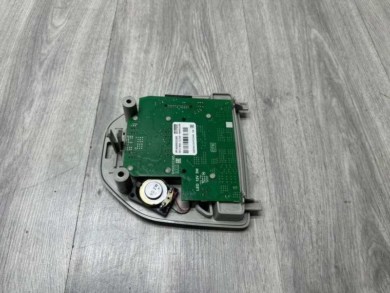 Плафон салонный, 1550 рублей, Москва