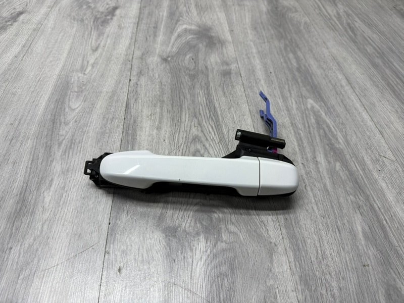 Ручка двери наружная, 3000 рублей, Москва