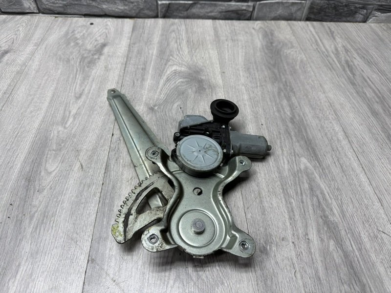 Стеклоподъемник задний, 2500 рублей, Москва