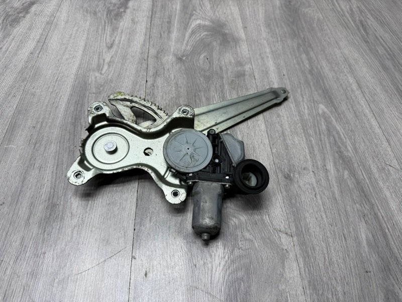 Стеклоподъемник задний, 2500 рублей, Москва