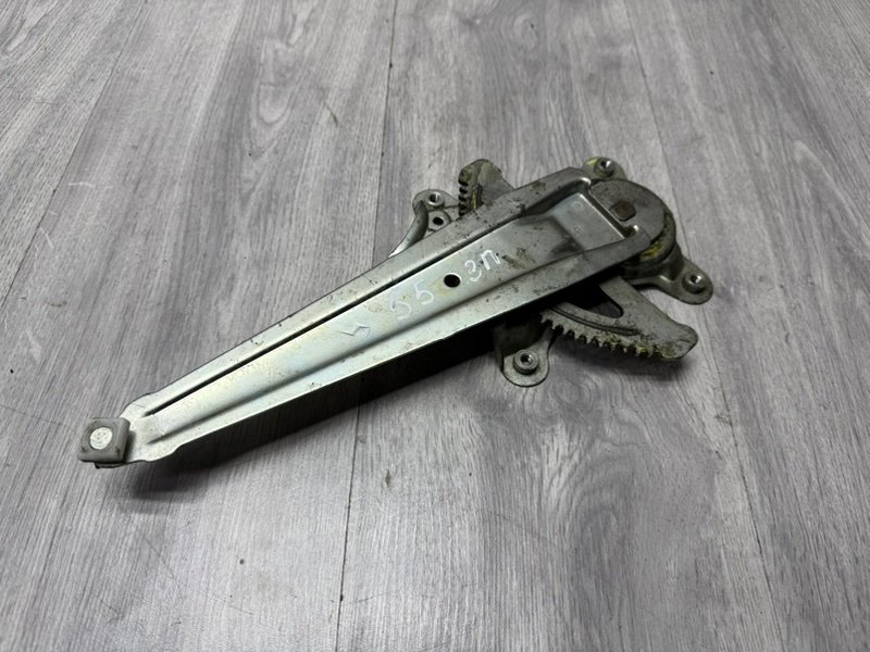 Стеклоподъемник задний, 1500 рублей, Москва