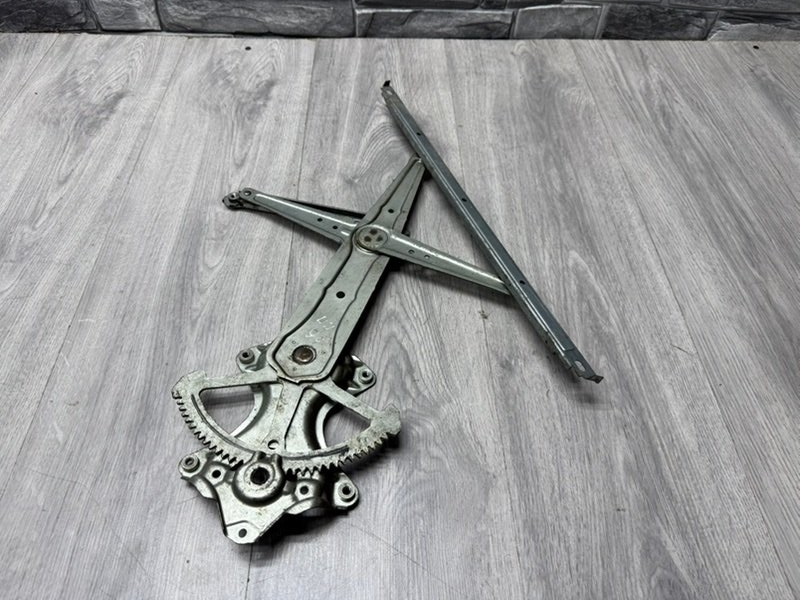 Стеклоподъемник передний, 2000 рублей, Москва